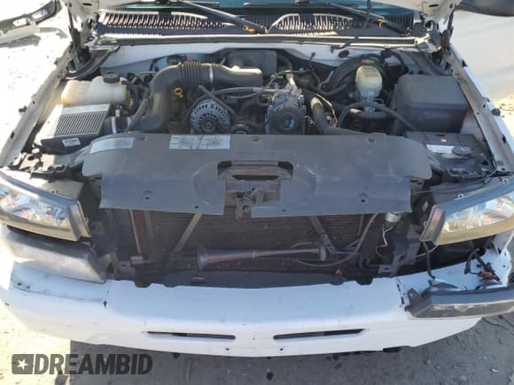 ✅ 2005 Chevrolet Silverado 1500 Work Truck • VIN: 1GCEC14X95Z264265 • Lot: 90753985. Listed on Copart with 172,518 mi. Free auction sales archive from the USA and detailed vehicle history report at DreamBid. Image 11.