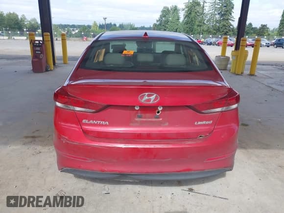 ✅ 2017 Hyundai Elantra SE • VIN: 5NPD84LFXHH086076 • Lot: 42662791. Listed on IAAI with 119,094 mi. Free auction sales archive from the USA and detailed vehicle history report at DreamBid. Image 16.