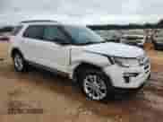 2018 Ford Explorer XLT z VIN 1FM5K7D82JGC62891, wystawiony jako Copart lot #85297175 z przebiegiem 140 079 mil mil oraz Szkoda całkowita • Salvage title. Historia ofert i sprzedaży dostępna na DreamBid. Obrazek 4.