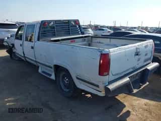 1998 Chevrolet Silverado 3500 с VIN 1GCGC33J9WF014190, выставлен на аукционе IAAI как лот 42898528 с пробегом 206 225 миль миль и . История ставок и продаж доступна на DreamBid. Изображение 3.