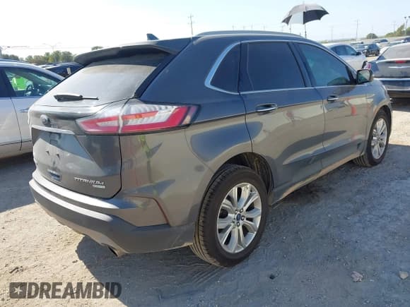 ✅ 2020 Ford Edge Titanium • VIN: 2FMPK3K9XLBA98670 • Lot: 43331908. Wystawiony na IAAI z przebiegiem 71 106 mil. Bezpłatny archiwum sprzedaży aukcyjnych z USA i szczegółowy raport historii pojazdu na DreamBid. Zdjęcie 4.