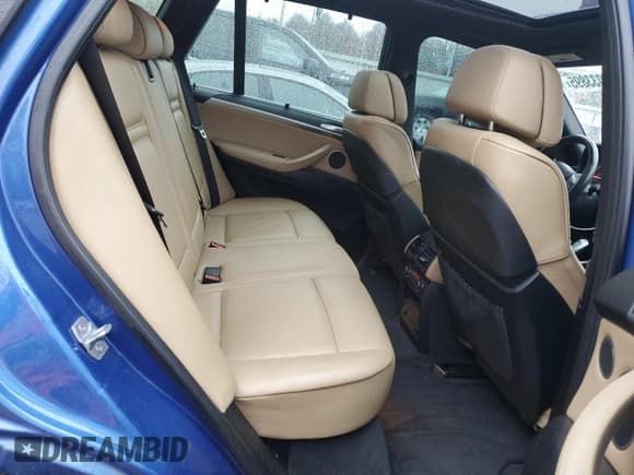 ✅ 2013 BMW X5 M • VIN: 5YMGY0C57D0C11940 • Lot: 92033895. Wystawiony na Copart z przebiegiem 168 290 mil. Bezpłatny archiwum sprzedaży aukcyjnych z USA i szczegółowy raport historii pojazdu na DreamBid. Zdjęcie 11.