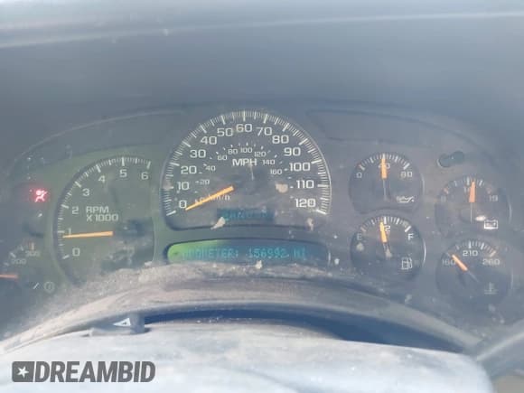 ✅ 2005 Chevrolet Silverado 2500HD Work Truck • VIN: 1GBHC24U15E333373 • Lot: 43697661. Wystawiony na IAAI z przebiegiem 156 992 mil. Bezpłatny archiwum sprzedaży aukcyjnych z USA i szczegółowy raport historii pojazdu na DreamBid. Zdjęcie 7.