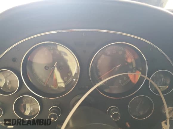 ✅ 1966 Chevrolet Corvette • VIN: 194676S105916 • Lot: 67718475. Listed on Copart with 32,076 mi. Free auction sales archive from the USA and detailed vehicle history report at DreamBid. Image 9.