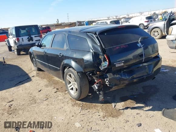 2005 Dodge Magnum SE с VIN 2D4FV48V55H661046, выставлен на аукционе IAAI как лот 41644364 с пробегом 125 400 миль миль и . История ставок и продаж доступна на DreamBid. Изображение 3.