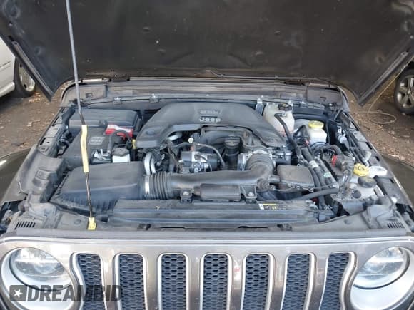 ✅ 2020 Jeep Wrangler Unlimited Sahara Altitude • VIN: 1C4HJXEG6LW120854 • Lot: 43618359. Listed on IAAI with 137,557 mi. Free auction sales archive from the USA and detailed vehicle history report at DreamBid. Image 10.