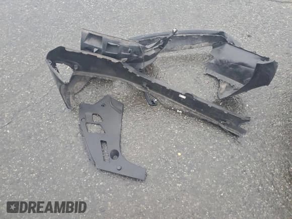 ✅ 2022 BMW 5 Series 530i xDrive • VIN: WBA13BJ0XNWX66938 • Лот: 95207525. Опубликован ранее на Copart с пробегом Не указан. Бесплатный доступ к архиву аукционных продаж из США и подробный отчёт об истории автомобиля на DreamBid. Изображение 12.