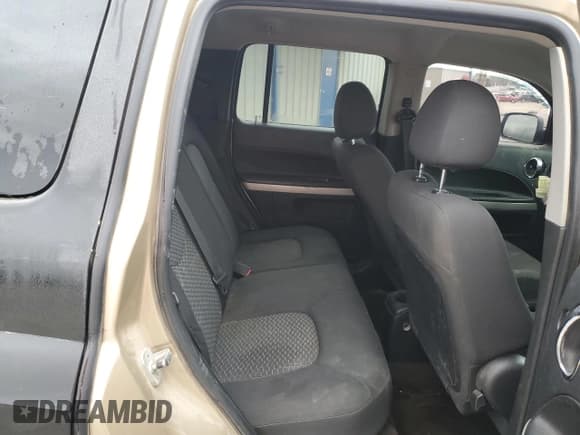 ✅ 2008 Chevrolet HHR LT • VIN: 3GNDA23D68S526363 • Lot: 86966174. Listed on Copart with 222,305 mi. Free auction sales archive from the USA and detailed vehicle history report at DreamBid. Image 10.