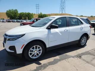 2022 Chevrolet Equinox LS z VIN 3GNAXSEVXNS240079, wystawiony jako Copart lot #68281705 z przebiegiem 17 996 mil mil oraz Szkoda całkowita • Salvage title. Historia ofert i sprzedaży dostępna na DreamBid. Obrazek 1.