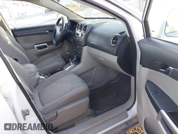 ✅ 2009 Saturn VUE XE • VIN: 3GSDL43N69S558419 • Lot: 41308272. Listed on IAAI with 181,678 mi. Free auction sales archive from the USA and detailed vehicle history report at DreamBid. Image 5.