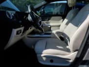 ✅ 2025 Mercedes-Benz GLA 250 • VIN: W1N4N4HB8SJ675407 • Lot: 68457455. Wystawiony na Copart z przebiegiem 5 833 mil. Bezpłatny archiwum sprzedaży aukcyjnych z USA i szczegółowy raport historii pojazdu na DreamBid. Zdjęcie 7.