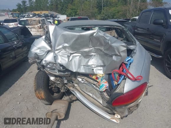 ✅ 2002 Chrysler Concorde LXi • VIN: 2C3HD36M02H180232 • Lot: 43400367. Listed on IAAI with 90,430 mi. Free auction sales archive from the USA and detailed vehicle history report at DreamBid. Image 17.