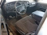 ✅ 1999 Dodge 2500 • VIN: 1B7KC2362XJ535251 • Лот: 91451385. Опубликован ранее на Copart с пробегом 311 255 миль. Бесплатный доступ к архиву аукционных продаж из США и подробный отчёт об истории автомобиля на DreamBid. Изображение 8.