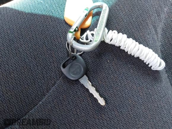 ✅ 2002 GMC Yukon SLE • VIN: 1GKEK13VX2R297438 • Lot: 42844157. Listed on IAAI with 268,994 mi. Free auction sales archive from the USA and detailed vehicle history report at DreamBid. Image 11.