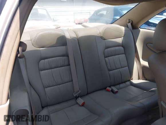 2001 Honda Accord EX z VIN 1HGCG225X1A001991, wystawiony jako IAAI lot #42386629 z przebiegiem 224 553 mil mil oraz . Historia ofert i sprzedaży dostępna na DreamBid. Obrazek 8.