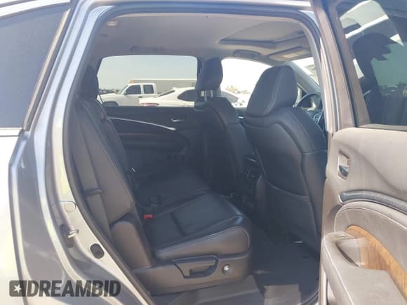 ✅ 2020 Acura MDX Technology • VIN: 5J8YD3H59LL005131 • Lot: 41916686. Wystawiony na IAAI z przebiegiem 80 126 mil. Bezpłatny archiwum sprzedaży aukcyjnych z USA i szczegółowy raport historii pojazdu na DreamBid. Zdjęcie 8.