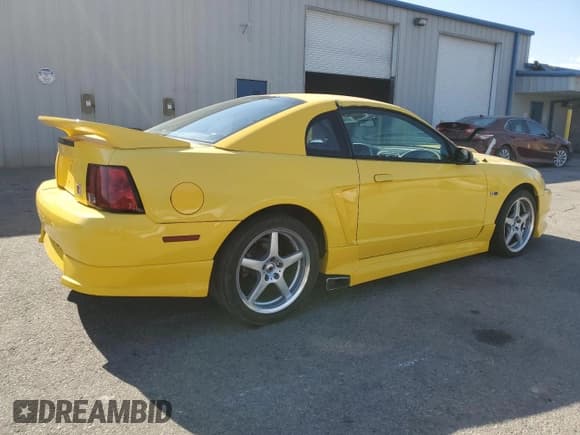 ✅ 1999 Ford Mustang GT • VIN: 1FAFP42X3XF231799 • Lot: 69989935. Wystawiony na Copart z przebiegiem 154 863 mil. Bezpłatny archiwum sprzedaży aukcyjnych z USA i szczegółowy raport historii pojazdu na DreamBid. Zdjęcie 3.
