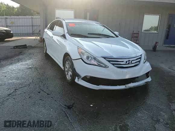 2014 Hyundai Sonata GLS with VIN 5NPEB4AC8EH929864, listed as a Copart auction lot 68411615 with Not provided miles and Non repairable. Bid and sale history available at DreamBid. Image 14.