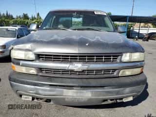 1999 Chevrolet Silverado 1500 LS z VIN 2GCEK19T7X1283465, wystawiony jako Copart lot #69845384 z przebiegiem 438 466 mil mil oraz Szkoda całkowita • Salvage title. Historia ofert i sprzedaży dostępna na DreamBid. Obrazek 5.
