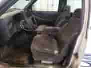 1996 Chevrolet S-10 с VIN 1GCDT14X1TK235411, выставлен на аукционе Copart как лот 55725135 с пробегом 222 430 миль миль и Чистый • Clean title. История ставок и продаж доступна на DreamBid. Изображение 7.