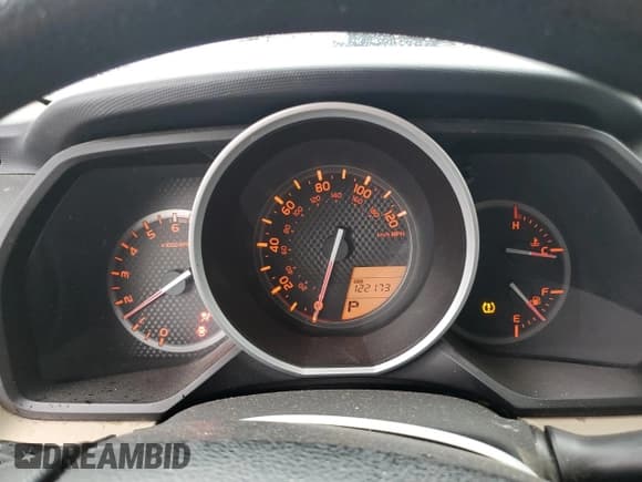 ✅ 2010 Toyota 4Runner SR5 • VIN: JTEZU5JR9A5009866 • Lot: 71546365. Listed on Copart with 122,173 mi. Free auction sales archive from the USA and detailed vehicle history report at DreamBid. Image 9.