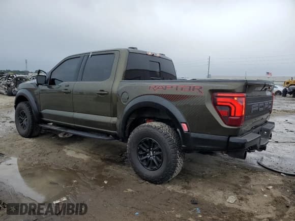 ✅ 2025 Ford F-150 Raptor • VIN: 1FTFW1RG7SFA64146 • Lot: 86058405. Wystawiony na Copart z przebiegiem 5 549 mil. Bezpłatny archiwum sprzedaży aukcyjnych z USA i szczegółowy raport historii pojazdu na DreamBid. Zdjęcie 2.