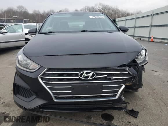 2020 Hyundai Accent SE z VIN 3KPC24A66LE113688, wystawiony jako Copart lot #41062064 z przebiegiem 53 562 mil mil oraz . Historia ofert i sprzedaży dostępna na DreamBid. Obrazek 5.