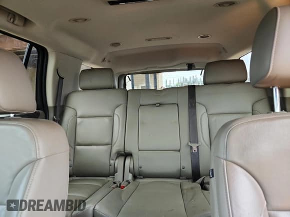 ✅ 2019 Chevrolet Tahoe LT • VIN: 1GNSKBKC2KR280998 • Lot: 90509945. Listed on Copart with 125,396 mi. Free auction sales archive from the USA and detailed vehicle history report at DreamBid. Image 10.