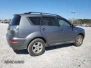 ✅ 2010 Mitsubishi Outlander ES • VIN: JA4AT2AW9AZ015713 • Lot: 60795055. Listed on Copart with 197,188 mi. Free auction sales archive from the USA and detailed vehicle history report at DreamBid. Image 3.