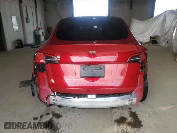 ✅ 2025 Tesla Model Y Long Range • VIN: 7SAYGDED5SA377316 • Лот: 82024825. Опубликован ранее на Copart с пробегом 5 382 миль. Бесплатный доступ к архиву аукционных продаж из США и подробный отчёт об истории автомобиля на DreamBid. Изображение 6.