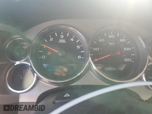 ✅ 2010 Chevrolet Silverado 1500 LT • VIN: 1GCSKSE33AZ126948 • Lot: 71461835. Listed on Copart with 157,015 mi. Free auction sales archive from the USA and detailed vehicle history report at DreamBid. Image 9.