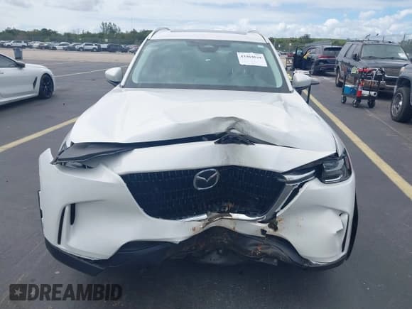 ✅ 2024 Mazda CX-90 Preferred • VIN: JM3KKBHA7R1188199 • Lot: 43464624. Wystawiony na IAAI z przebiegiem 32 859 mil. Bezpłatny archiwum sprzedaży aukcyjnych z USA i szczegółowy raport historii pojazdu na DreamBid. Zdjęcie 13.