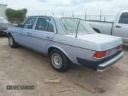 ✅ 1984 Mercedes-Benz 300 D • VIN: WDBAB33A6EA087424 • Lot: 42839094. Listed on IAAI with 337,884 mi. Free auction sales archive from the USA and detailed vehicle history report at DreamBid. Image 3.