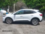 ✅ 2022 Ford Escape SE • VIN: 1FMCU9G62NUA67291 • Lot: 42350805. Listed on IAAI with 25,719 mi. Free auction sales archive from the USA and detailed vehicle history report at DreamBid. Image 14.