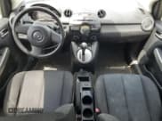 ✅ 2011 Mazda 2 Sport • VIN: JM1DE1HY9B0120482 • Lot: 69842585. Wystawiony na Copart z przebiegiem 148 913 mil. Bezpłatny archiwum sprzedaży aukcyjnych z USA i szczegółowy raport historii pojazdu na DreamBid. Zdjęcie 8.