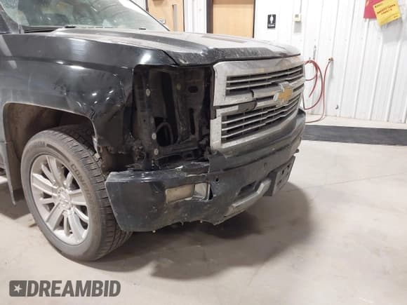 ✅ 2014 Chevrolet Silverado 1500 High Country • VIN: 3GCUKTEC7EG411267 • Lot: 43161448. Wystawiony na IAAI z przebiegiem 265 452 mil. Bezpłatny archiwum sprzedaży aukcyjnych z USA i szczegółowy raport historii pojazdu na DreamBid. Zdjęcie 6.