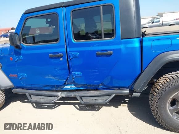 ✅ 2023 Jeep Gladiator Rubicon • VIN: 1C6JJTBG3PL581023 • Лот: 41963931. Опубликован ранее на IAAI с пробегом 15 023 миль. Бесплатный доступ к архиву аукционных продаж из США и подробный отчёт об истории автомобиля на DreamBid. Изображение 15.