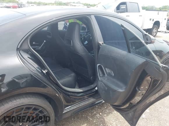 2020 Mercedes-Benz CLA 250 с VIN WDD5J4GB0LN040433, выставлен на аукционе IAAI как лот 42792524 с пробегом 62 419 миль миль и . История ставок и продаж доступна на DreamBid. Изображение 8.