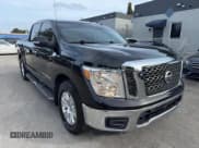 ✅ 2018 Nissan Titan SV • VIN: 1N6AA1EK7JN542912 • Лот: 58449175. Опубликован ранее на Copart с пробегом 39 634 миль. Бесплатный доступ к архиву аукционных продаж из США и подробный отчёт об истории автомобиля на DreamBid. Изображение 4.