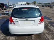 ✅ 2008 Chevrolet Aveo LS • VIN: KL1TD66608B226661 • Lot: 43409929. Wystawiony na IAAI z przebiegiem 152 957 mil. Bezpłatny archiwum sprzedaży aukcyjnych z USA i szczegółowy raport historii pojazdu na DreamBid. Zdjęcie 16.