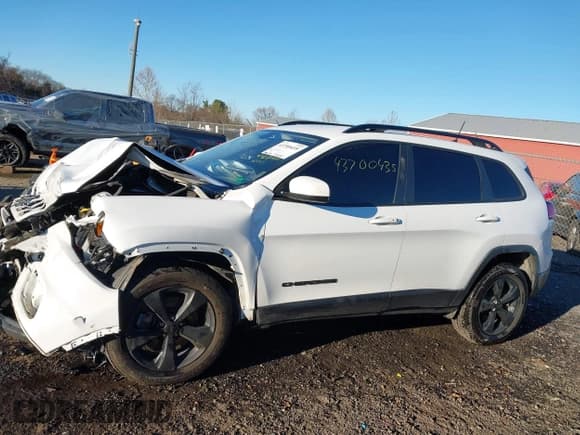 ✅ 2019 Jeep Cherokee Latitude Plus • VIN: 1C4PJMLB9KD489560 • Лот: 43700435. Опубликован ранее на IAAI с пробегом 169 162 миль. Бесплатный доступ к архиву аукционных продаж из США и подробный отчёт об истории автомобиля на DreamBid. Изображение 14.