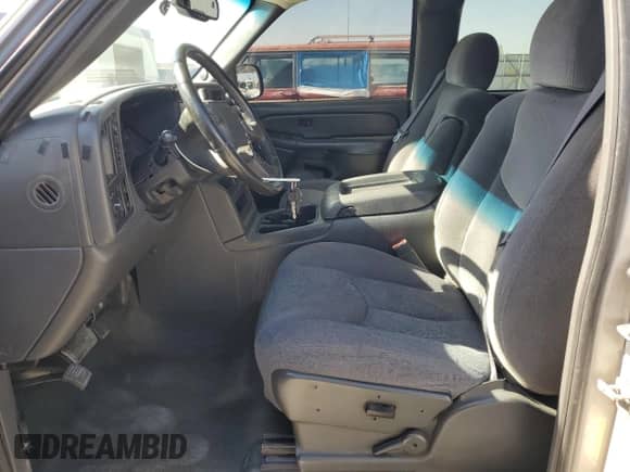 2006 GMC Sierra 1500 Work Truck with VIN 1GTEK19BX6E121799, listed as a Copart auction lot 55656655 with 200,346 mi miles and Salvage title. Bid and sale history available at DreamBid. Image 7.