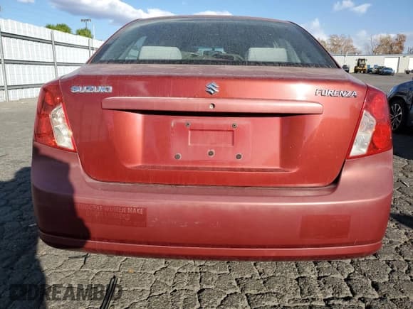 ✅ 2005 Suzuki Forenza LX • VIN: KL5JJ56Z65K093127 • Lot: 87691665. Wystawiony na Copart z przebiegiem 178 868 mil. Bezpłatny archiwum sprzedaży aukcyjnych z USA i szczegółowy raport historii pojazdu na DreamBid. Zdjęcie 6.