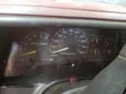 ✅ 1998 GMC Sierra 1500 • VIN: 2GTEK19RXW1547233 • Лот: 60666705. Опубликован ранее на Copart с пробегом 168 373 миль. Бесплатный доступ к архиву аукционных продаж из США и подробный отчёт об истории автомобиля на DreamBid. Изображение 9.