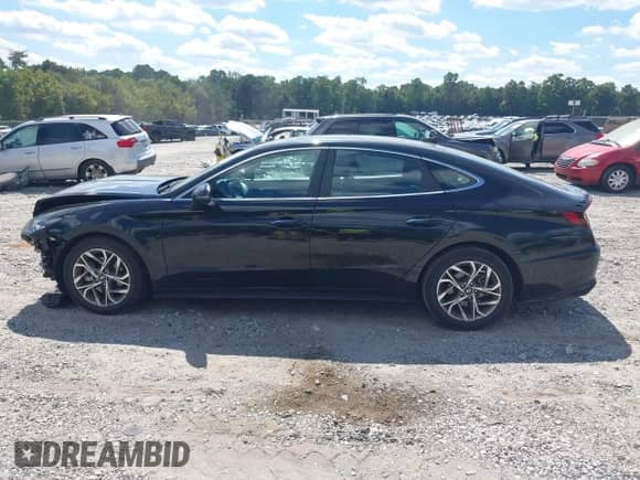 2021 Hyundai Sonata SEL with VIN KMHL14JA9MA147714, listed as a IAAI auction lot 43101880 with 30,502 mi miles and . Bid and sale history available at DreamBid. Image 15.