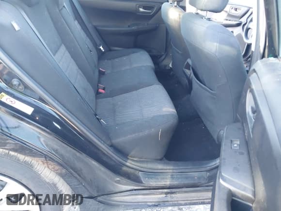 ✅ 2017 Toyota Camry SE • VIN: 4T1BF1FKXHU326085 • Лот: 43448181. Опубликован ранее на IAAI с пробегом 155 338 миль. Бесплатный доступ к архиву аукционных продаж из США и подробный отчёт об истории автомобиля на DreamBid. Изображение 8.