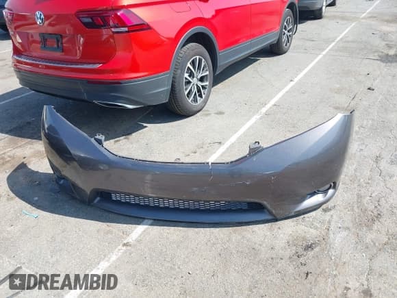 ✅ 2013 Toyota Sienna XLE AAS • VIN: 5TDYK3DC4DS335199 • Lot: 42464627. Listed on IAAI with 163,269 mi. Free auction sales archive from the USA and detailed vehicle history report at DreamBid. Image 12.