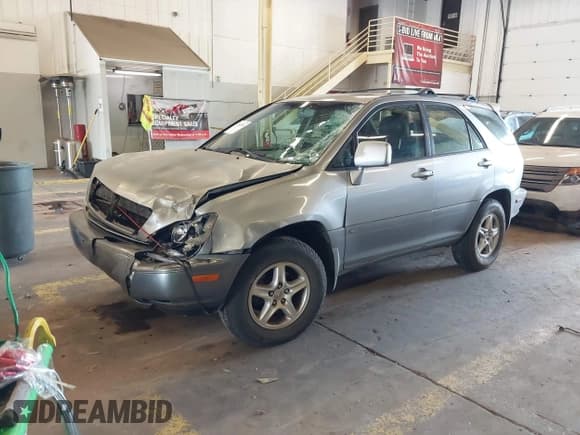 ✅ 2001 Lexus RX 300 • VIN: JTJHF10U110222670 • Lot: 42500551. Wystawiony na IAAI z przebiegiem 290 916 mil. Bezpłatny archiwum sprzedaży aukcyjnych z USA i szczegółowy raport historii pojazdu na DreamBid. Zdjęcie 2.