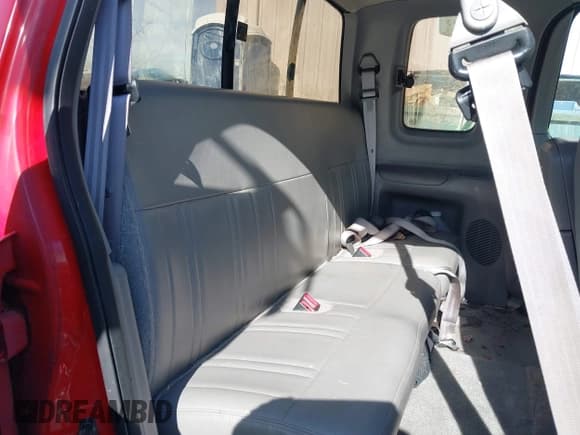 ✅ 1997 Ford F-250 • VIN: 2FTEX27L5VCA16689 • Lot: 41582720. Listed on IAAI with 111,282 mi. Free auction sales archive from the USA and detailed vehicle history report at DreamBid. Image 8.