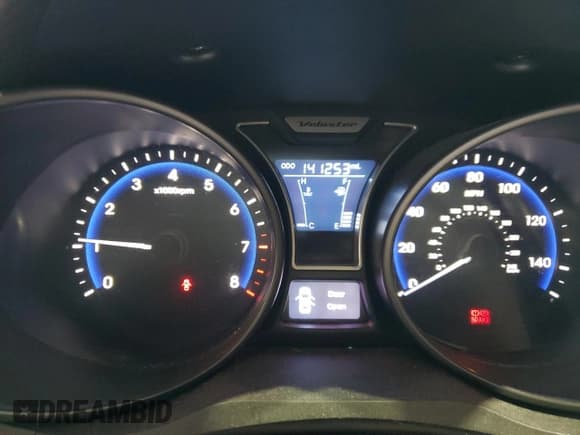 ✅ 2014 Hyundai Veloster Turbo • VIN: KMHTC6AE9EU197750 • Лот: 50705405. Опубликован ранее на Copart с пробегом 141 253 миль. Бесплатный доступ к архиву аукционных продаж из США и подробный отчёт об истории автомобиля на DreamBid. Изображение 9.